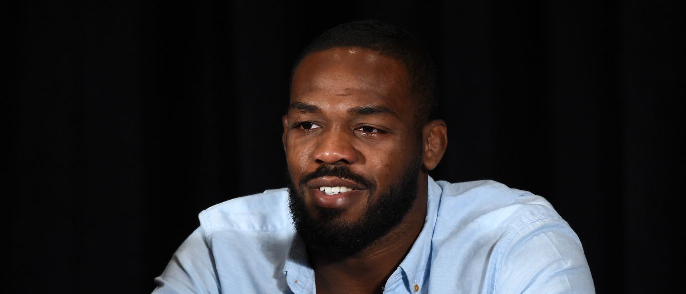 Cormier bate peso rápido e confirma luta com Jon Jones em UFC 214