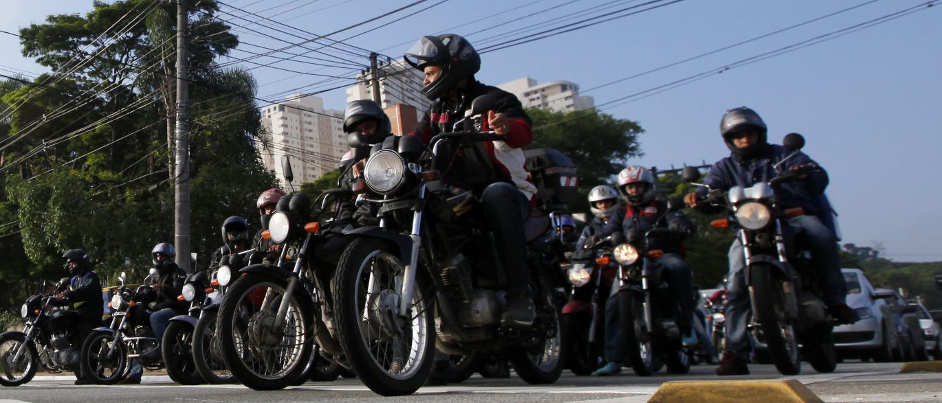 Motofretes não precisam mais de certificado para baús de transporte