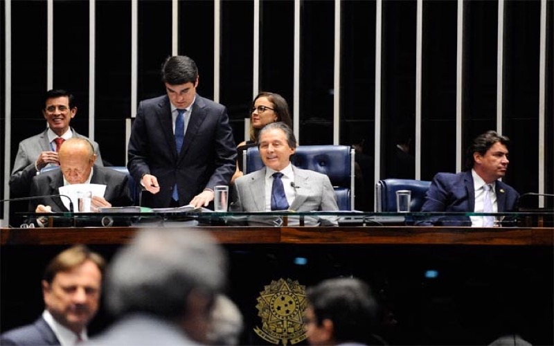 Senadores tornam crime de estupro imprescritível
