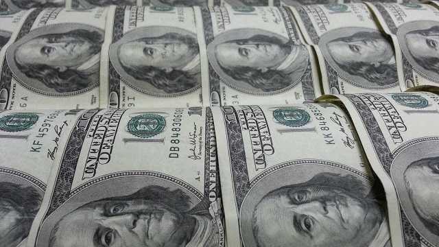 Bolsa cai 1% e dólar sobe após Trump elevar tom contra Coreia do Norte