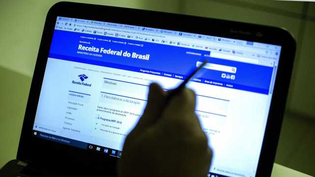 Receita paga hoje restituição do 3º lote do Imposto de Renda 2017