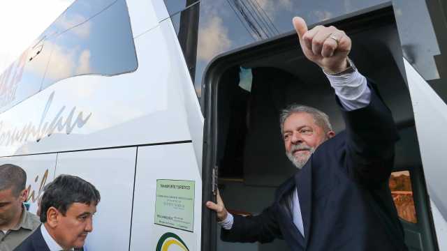 Militantes anti-Lula são presos com arma em Salvador
