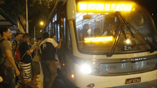 Deputado quer frase ‘Socorro, assalto’ em letreiros frontais de ônibus