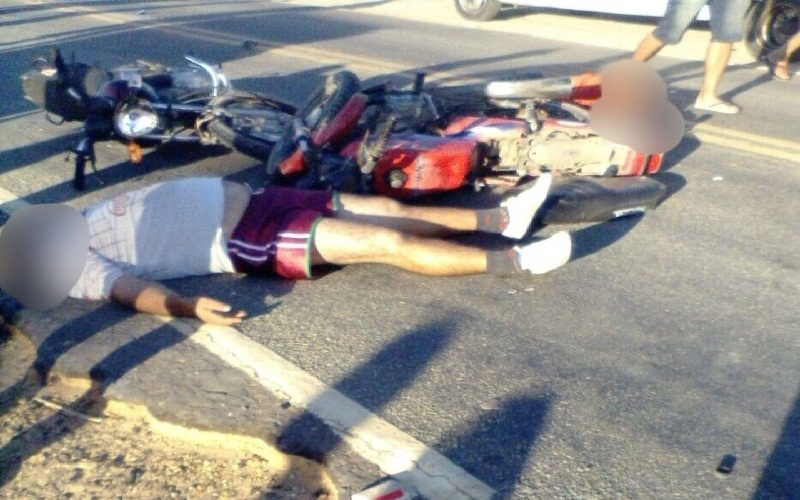Colisão entre motocicletas deixa dois mortos em Salitre-CE