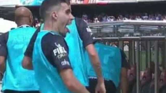 Gabriel pode pegar gancho de 6 jogos após gesto obsceno no clássico