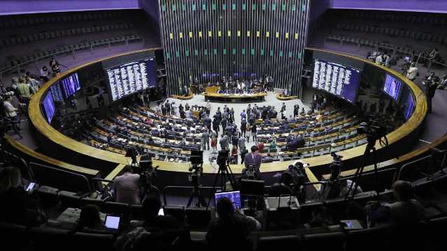 Câmara quer votar meta fiscal e reforma tributária até quarta