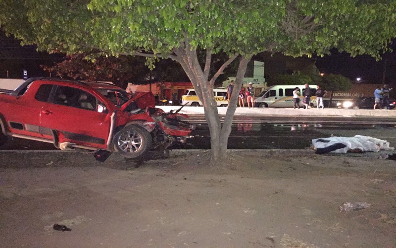 Homem morre após colidir com Retroescavadeira em Crato