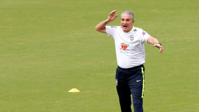Tite promove quatro mudanças para duelo contra a Colômbia
