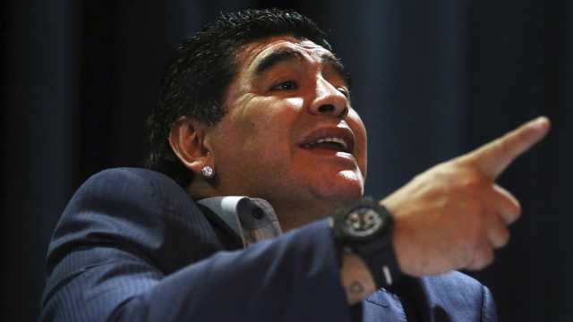 Maradona denuncia Dolce&Gabbana por uso indevido de seu nome
