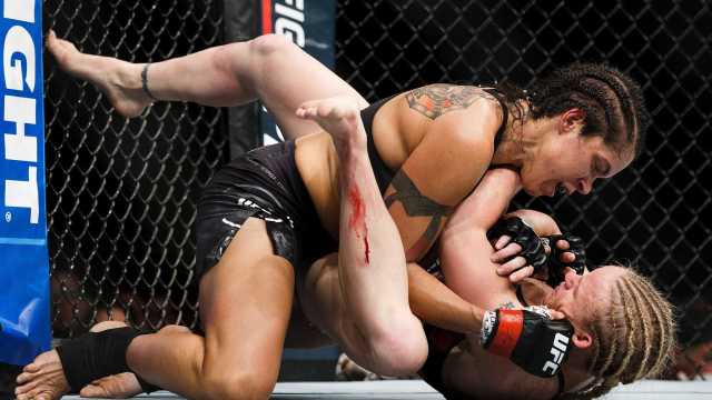 Amanda Nunes vence por decisão e mantém cinturão do UFC
