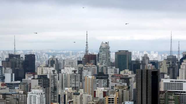 Aluguel de imóveis residenciais cai em agosto, diz Fipezap