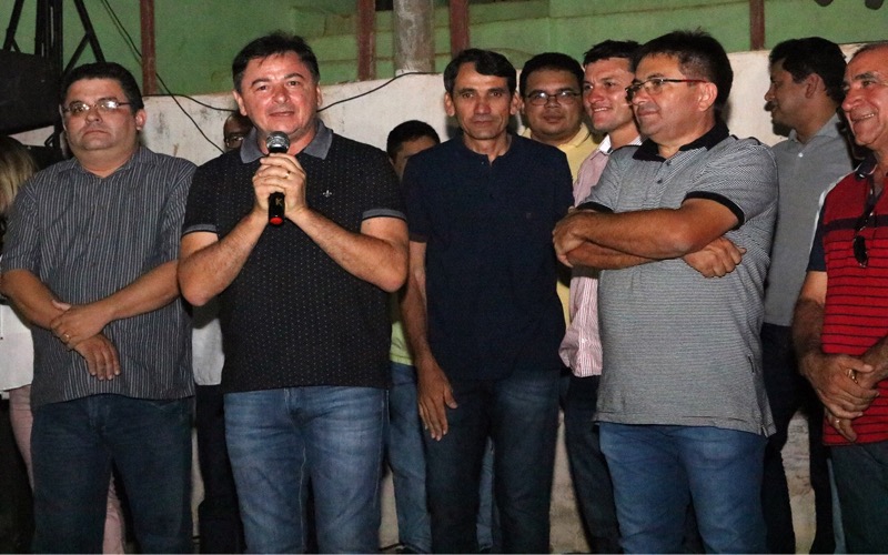 Várzea Alegre – Prefeitura entrega à população o calçamento da ladeira do Graiado