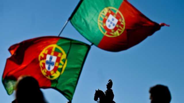 Contra a crise, brasileiros vão viver em Portugal