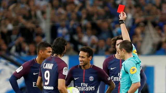 Jogador diz que seu técnico orientou jogadores a ‘cutucarem’ Neymar