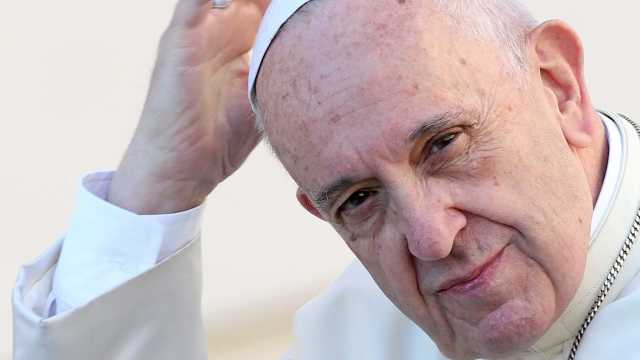 Humanidade corre risco de suicídio,diz Papa sobre arma nuclear