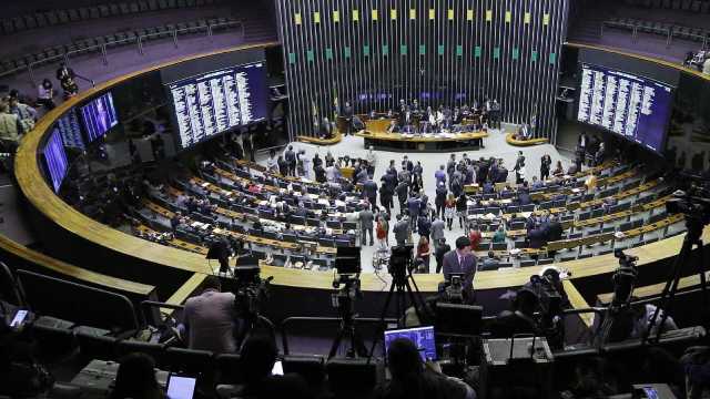 Audiência na Câmara vai analisar mortes de policiais no Brasil