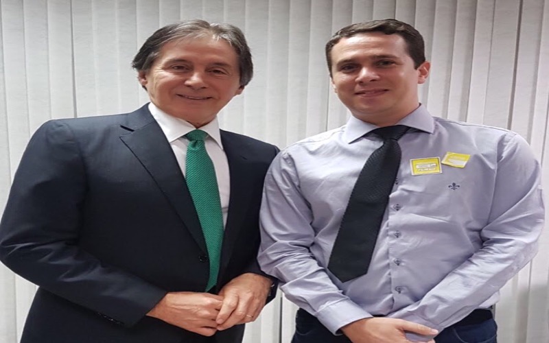 Eunício e prefeito de Barbalha discutem reforma do mercado público da cidade