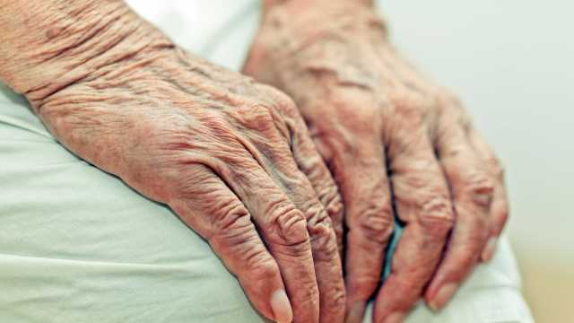 Abandono afetivo de idosos poderá ser punido com pena de prisão
