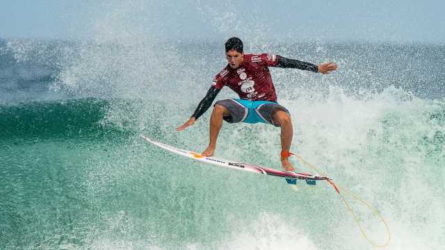 Título do Mundial de Surfe de 2017 pode ser decidido já em Portugal