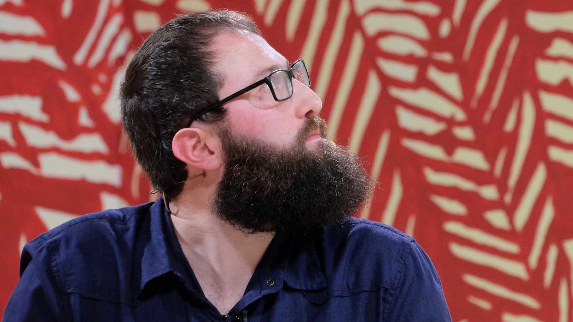 Brasileiro Julián Fuks vence prêmio José Saramago