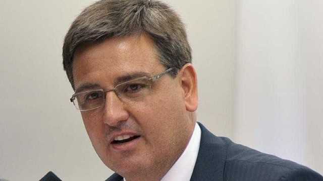 Novo diretor-geral da PF pede apoio de delegados em grupo do WhatsApp