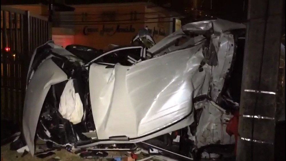Motorista embriagado avança sinal, atinge carro com família e deixa dois mortos e três feridos no Recife