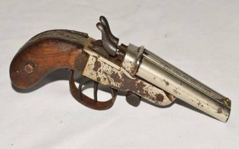 Idoso é preso por porte ilegal de arma de fogo no Sítio Pintado em Juazeiro do Norte