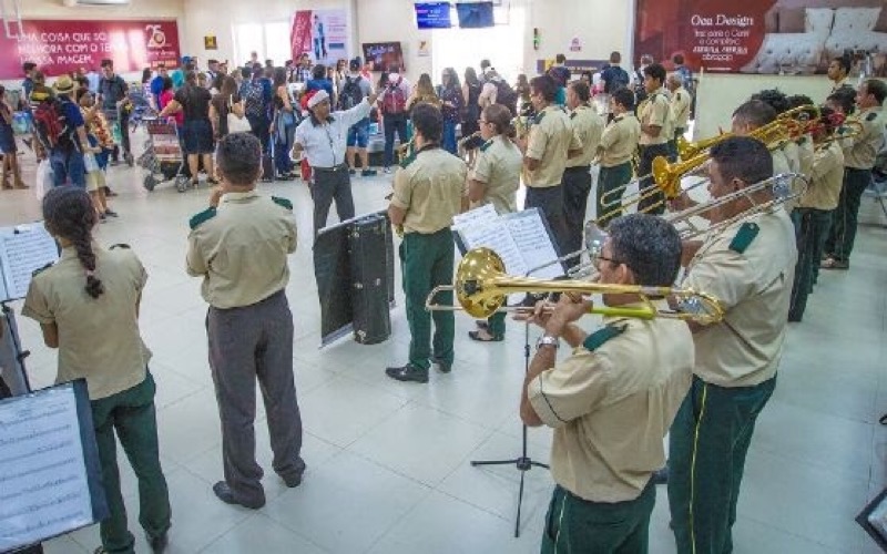 Recepção em ritmo natalino realizada no Aeroporto de Juazeiro do Norte