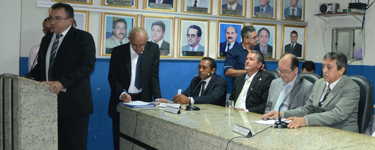 Câmara do Crato mantém veto ao projeto de meia-entrada para professores