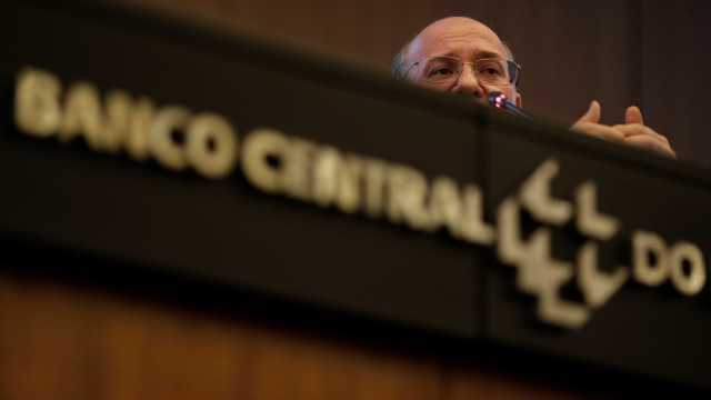 Banco Central vê inflação ainda mais distante da meta em 2017