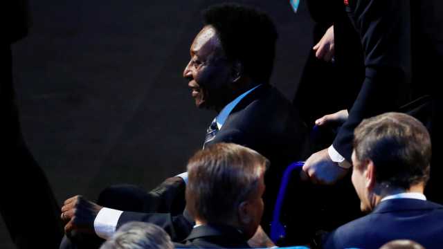 Investigação sobre erro médico em cirurgia de Pelé é arquivada