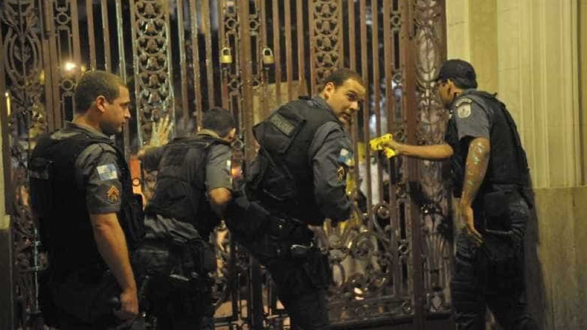 Policiais votam amanhã se suspendem paralisação em RN