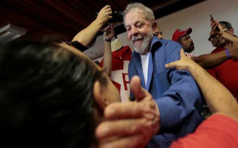 Vaquinha para custear protestos pró-Lula arrecada R$ 100 mil