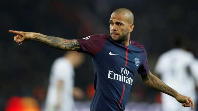 UEFA divulga time do ano com Dani Alves e Marcelo; Neymar fica fora