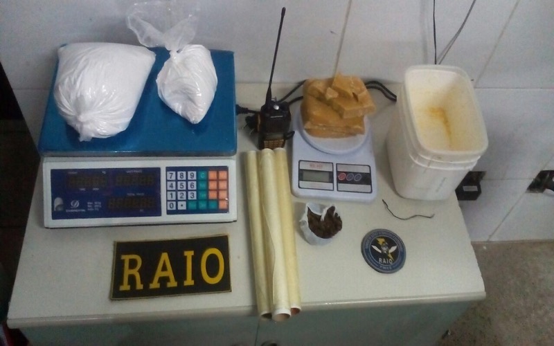 BPRAIO fecha três bocas de fumo apreende quase 3kg de cocaína e retira arma de circulação  em Crato, Juazeiro do Norte e Barbalha -CE
