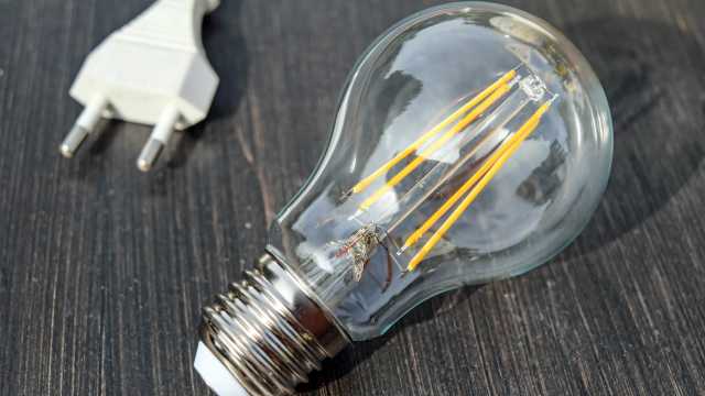 Conta de luz fica mais barata para consumo fora do pico