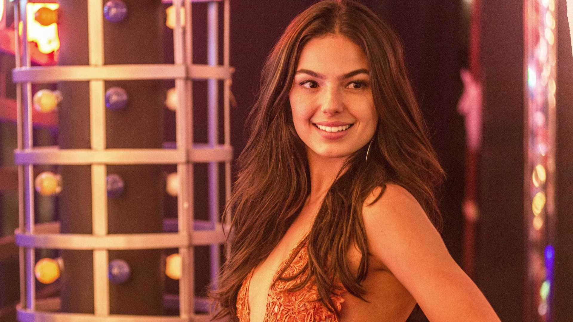 Isis Valverde é cotada para viver rival de Alinne Moraes em nova novela