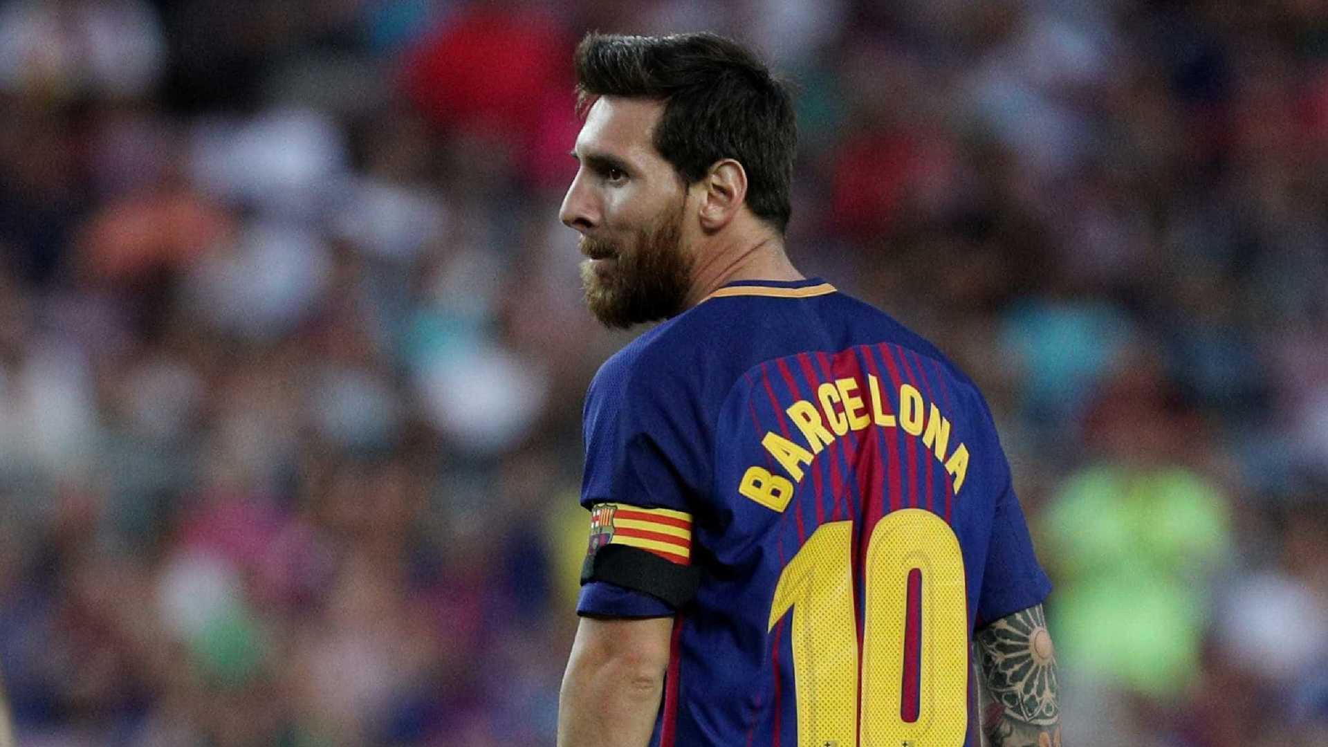 Messi diz que saída de Neymar deu mais equilíbrio ao Barcelona