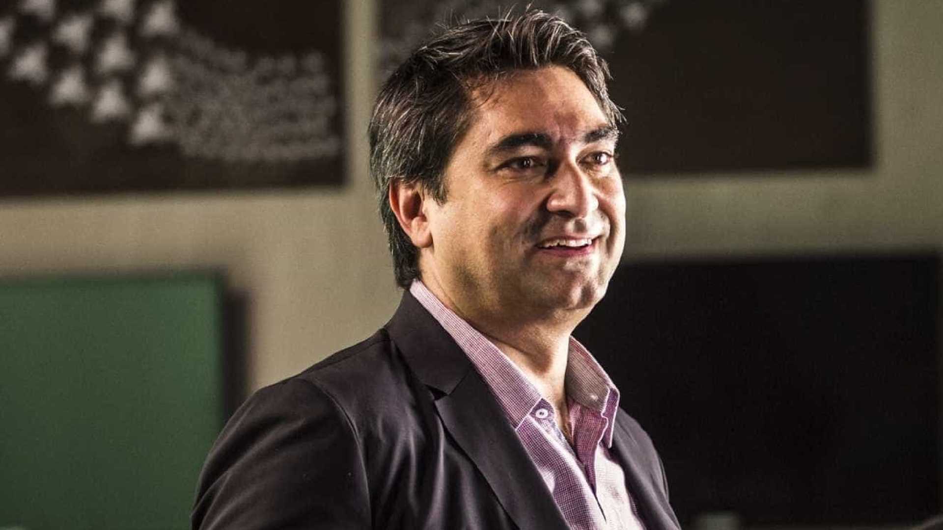 Zeca Camargo é condenado a pagar R$ 60 mil a pai de Cristiano Araújo