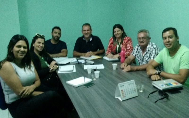 Prefeito de Mauriti se reúne com representantes do Sisar
