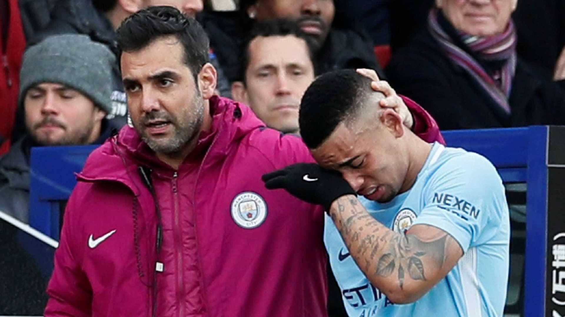 Gabriel Jesus admite que temeu por ida à Copa quando machucou joelho