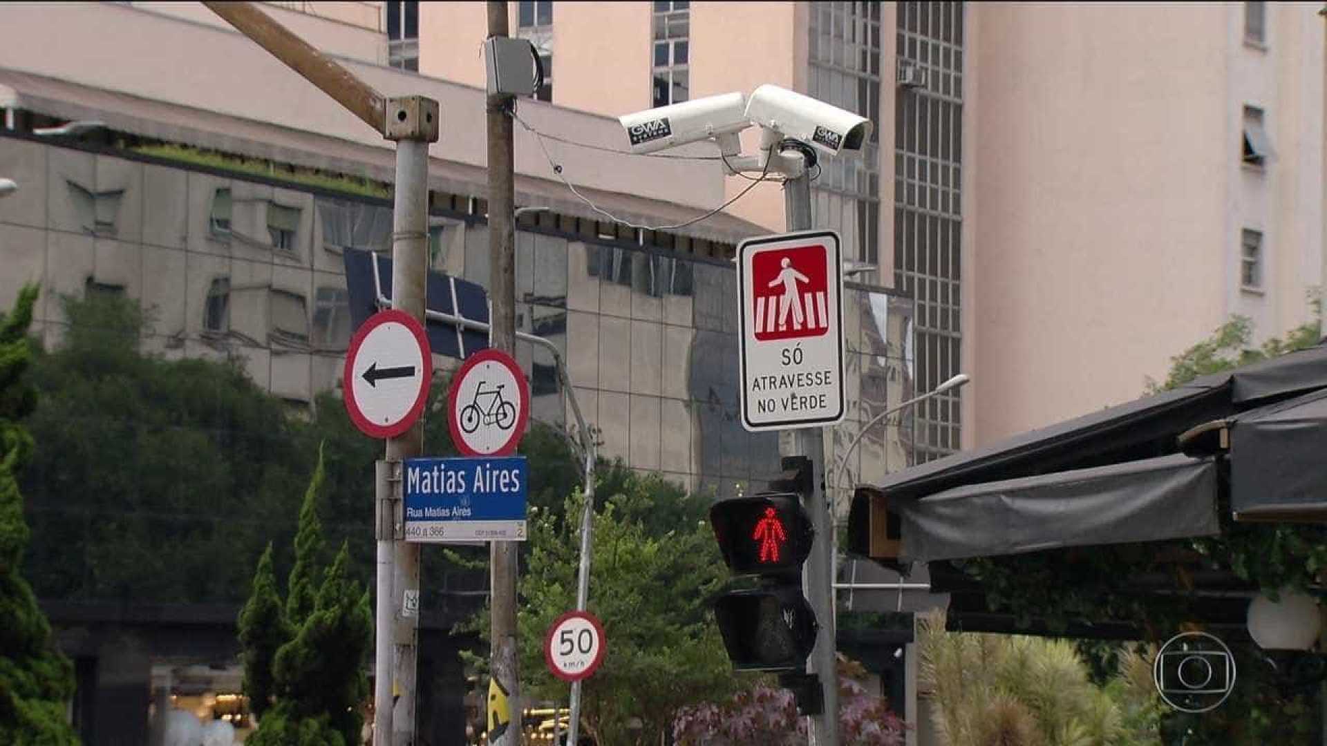 Morte de folião faz Prefeitura de SP vistoriar 110 câmeras
