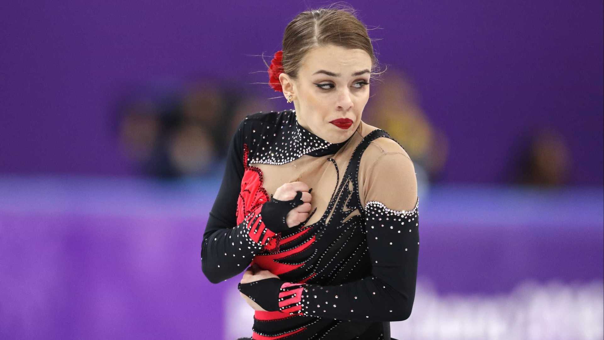 Mesmo sendo a última na final, patinadora brasileira faz história