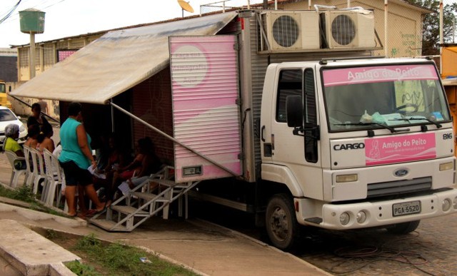 Olinda oferece exames gratuitos de mamografia em ação itinerante