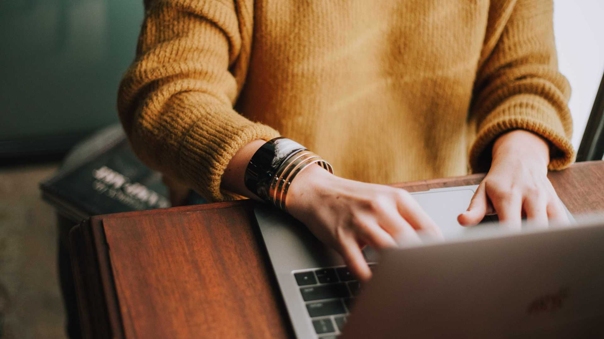 América Latina fez reformas para incluir mulher na economia, diz estudo