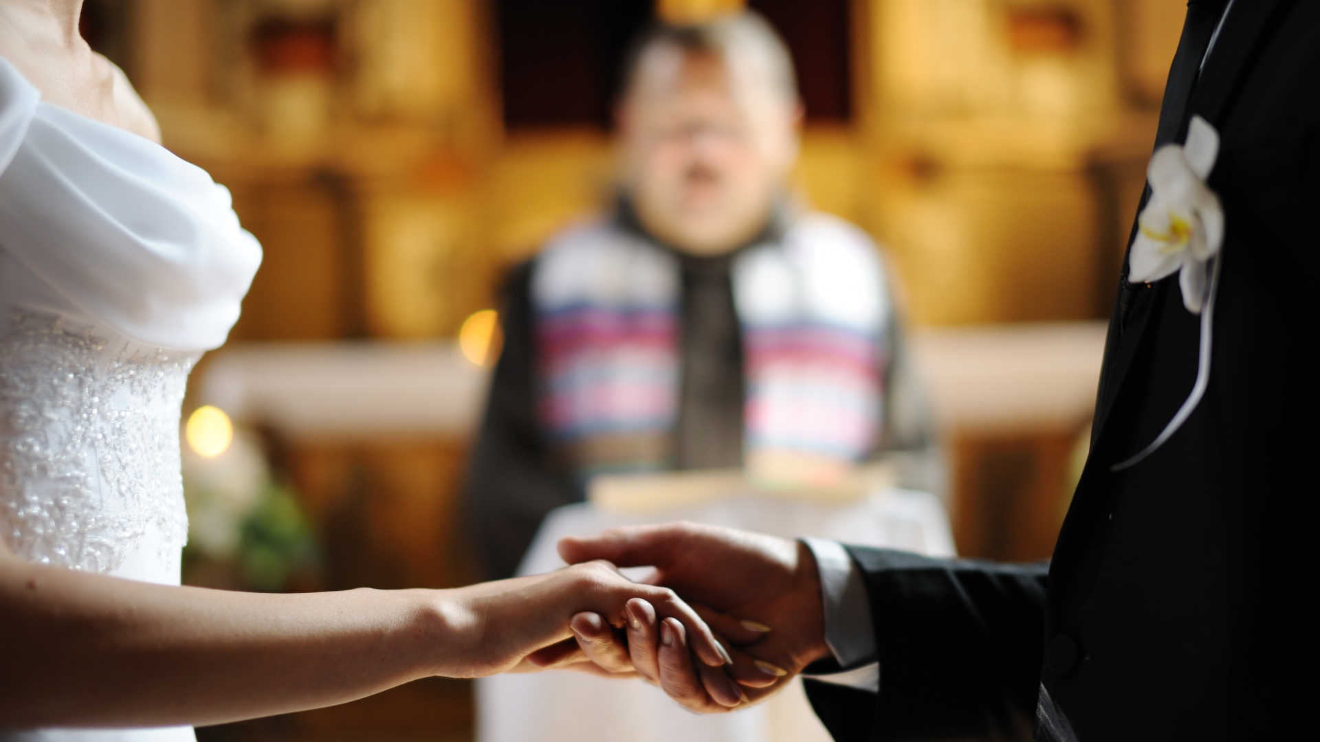 Câmara prioriza projeto que proíbe casamento de menores de 16 anos