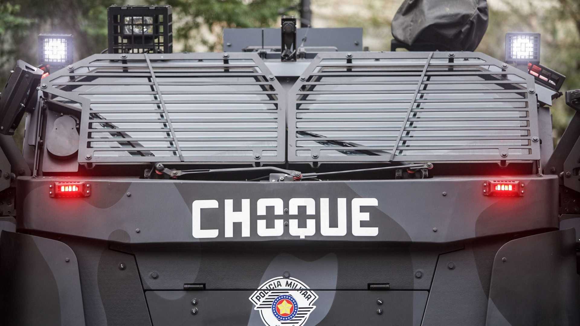 Caminhão do Choque da PM – SP está exposto em feira de segurança; veja