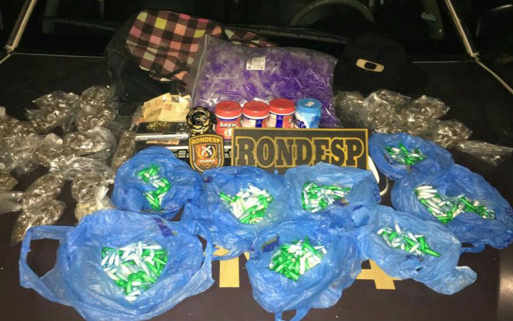 Jovem é preso com 1.200 porções de drogas que seriam vendidas em festa ‘paredão’ no Nordeste de Amaralina, diz polícia
