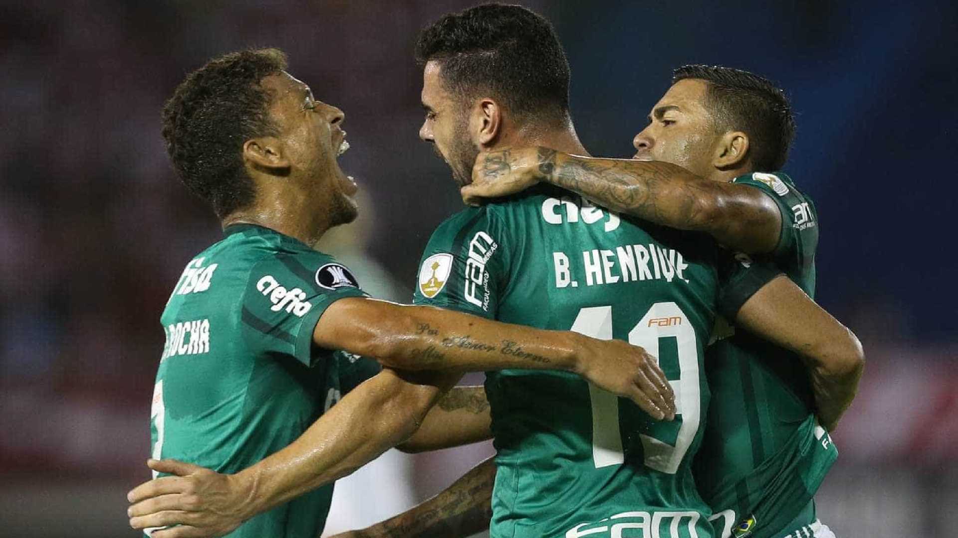 Triunfo palmeirense, revés santista e muito mais; resultados da quinta