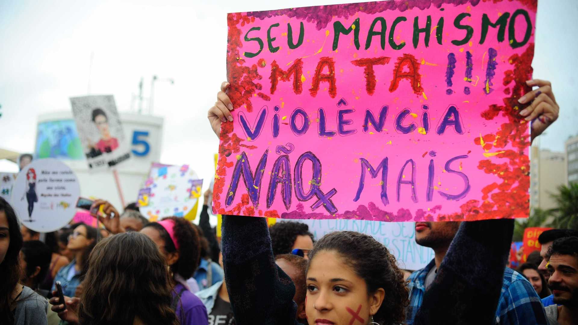 Câmara aprova projeto que torna crime a importunação sexual